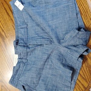 Gap shorts NWT